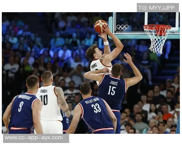 里德半场状态火热11投8中狂砍19分5篮板展现超强实力