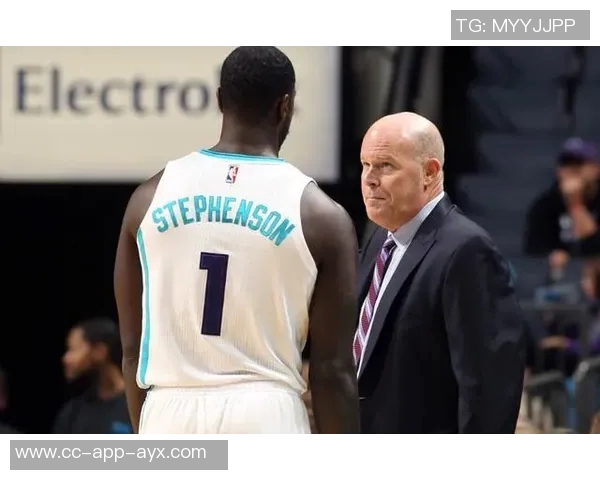 比赛悬念全无最后一分钟登哥也忍不住打瞌睡我真想下班了